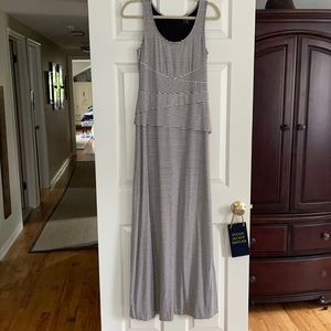 Adorable maxi with built in body shaper